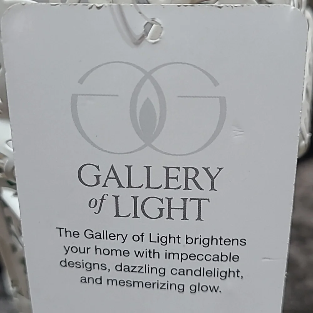 GALLERY OF LIGHT METAL CUT-OUT GLASS PANES CANDLE LIGHT LANTERN